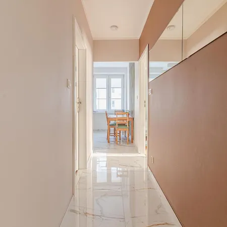 Great 56 M2, Close The Boulevard Gdyně