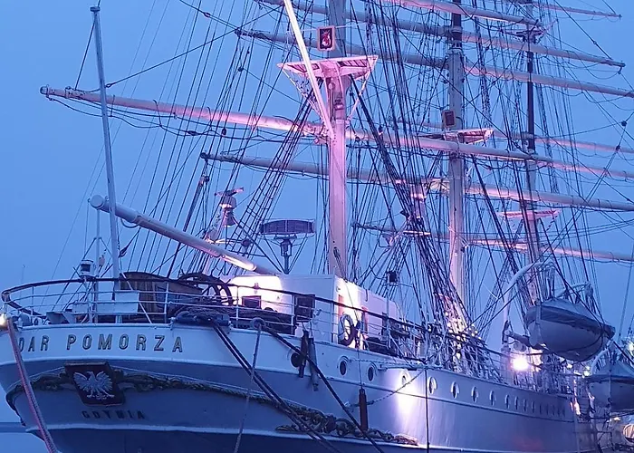 Great 56 M2, Close The Boulevard *